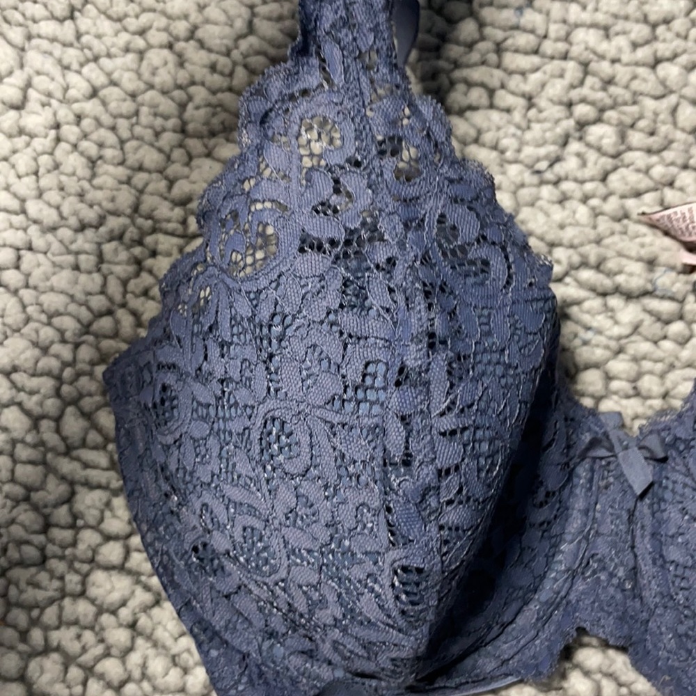 NWT Victoria Secret blue Body by Victoria bra - Picture 7 of 10